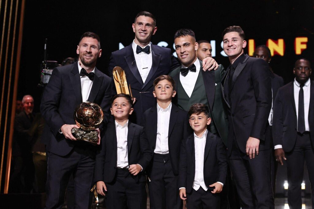 Messi, su familia y sus compañeros de la Selección Argentina 